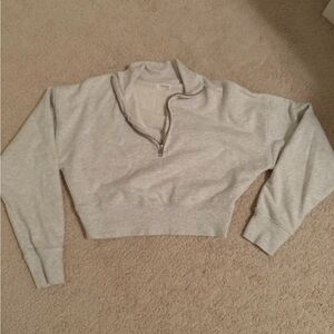 Women’s Light Gray Half-Zip Cropped Sweatshirt